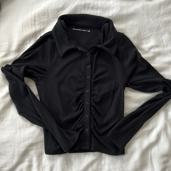 Abercrombie & Fitch Tops - Abercrombie long sleeve